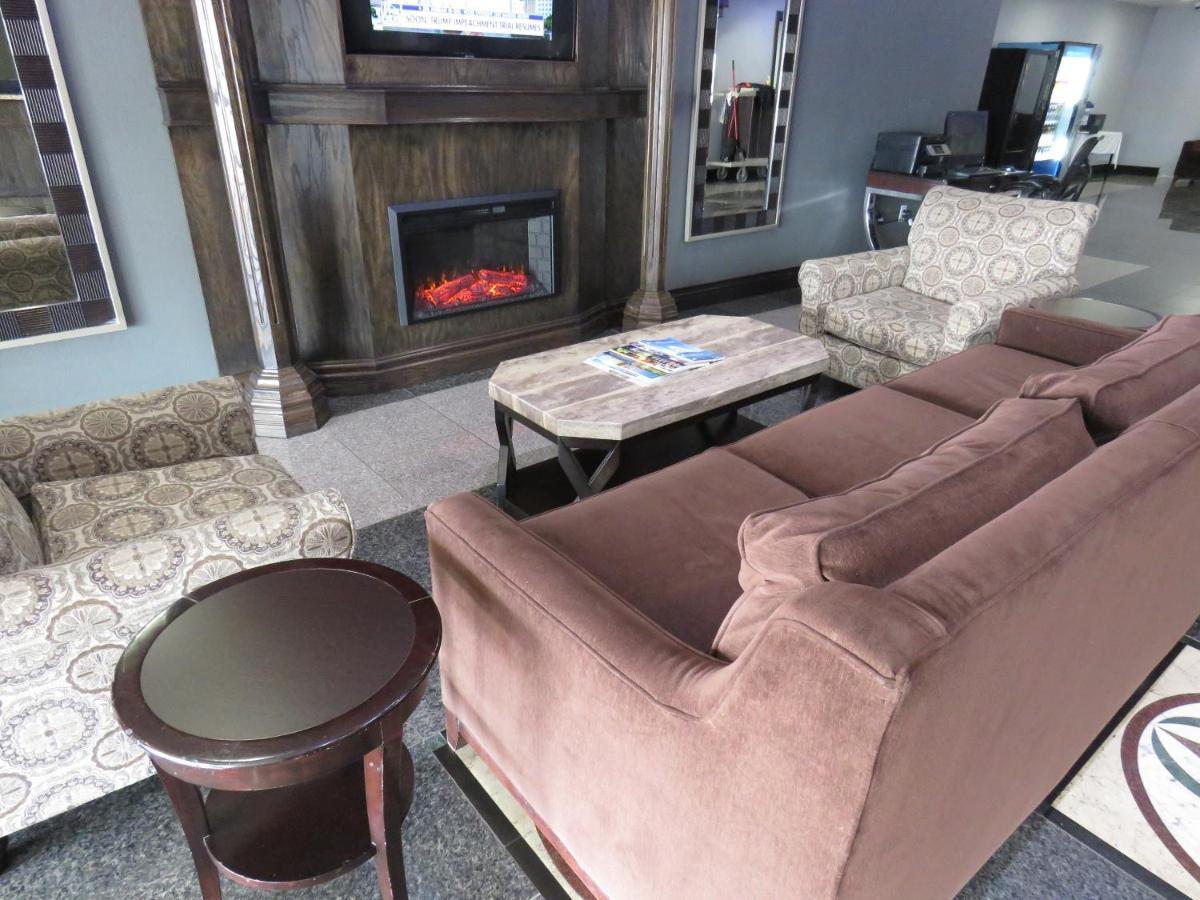 American Inn & Suites Ferndale المظهر الخارجي الصورة